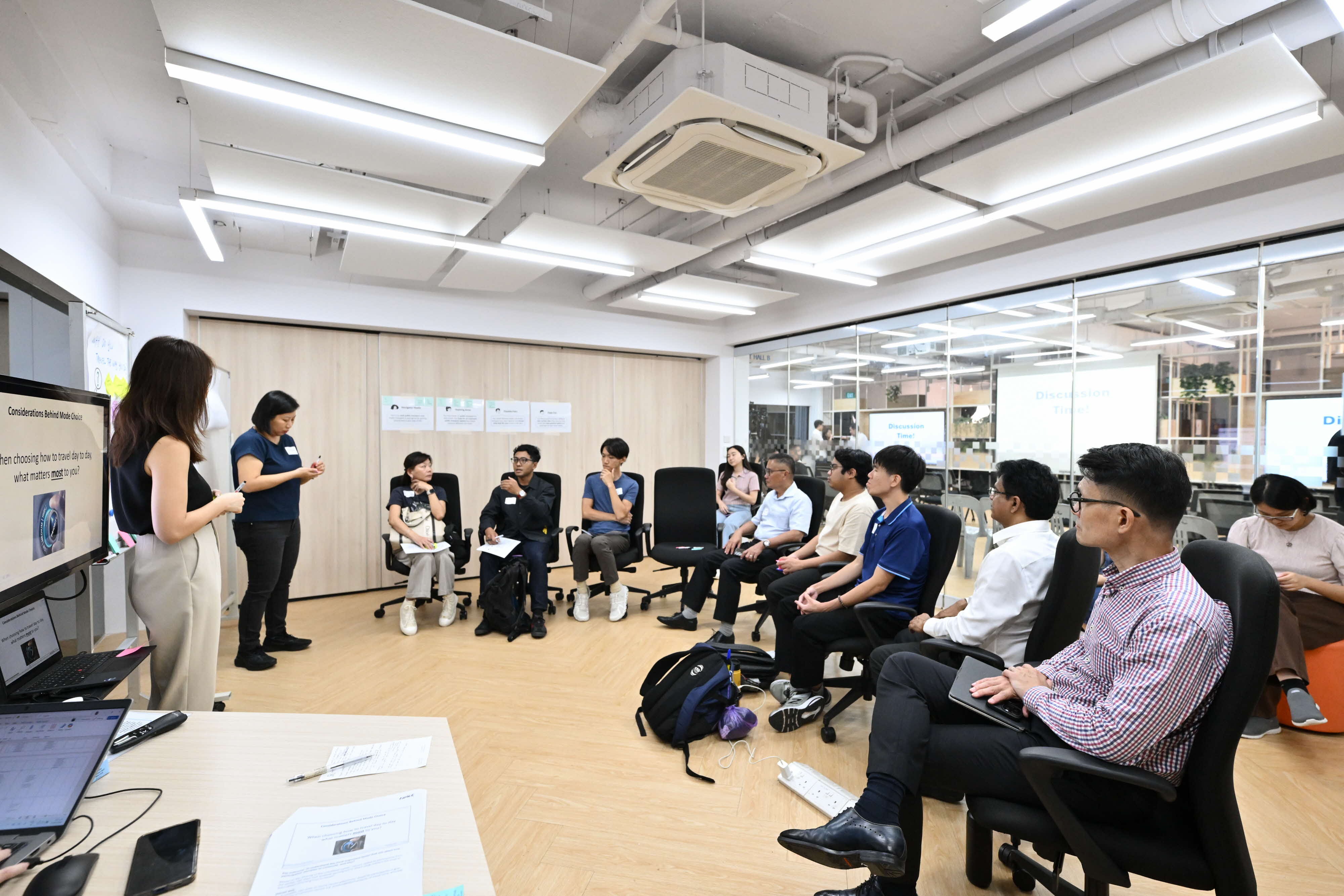 Image of MOS Baey speaking to an audience at LTMP Focus Group